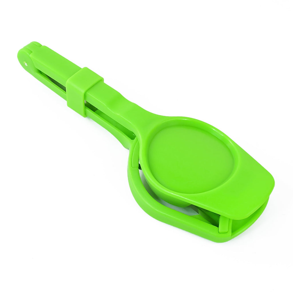 Green manual fruit and vegetable slicer with steel blade and base tray